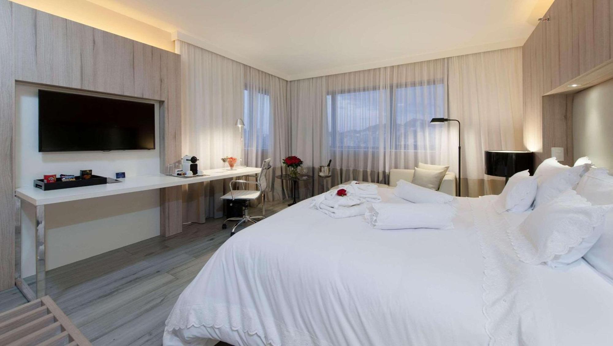 מלון Radisson Blu Belo Horizonte Savassi מראה חיצוני תמונה Deluxe room